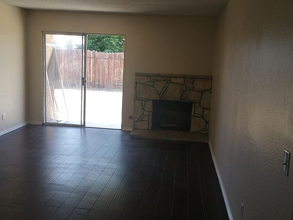 4th image of 7384 Palmetto Ave