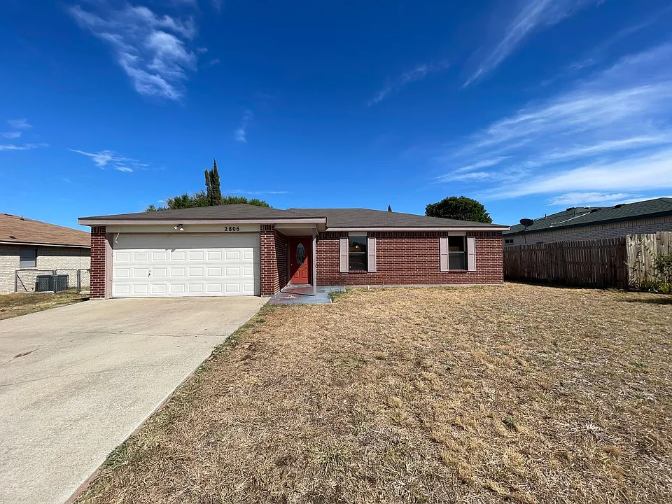 2806 Derby Dr