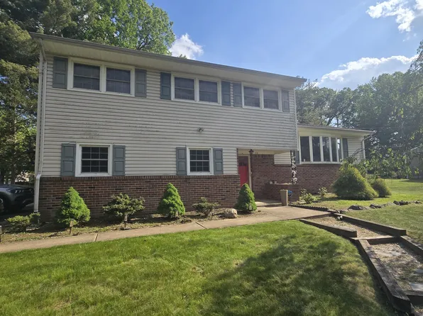 116 Livingston Ave, Edison, NJ 08820