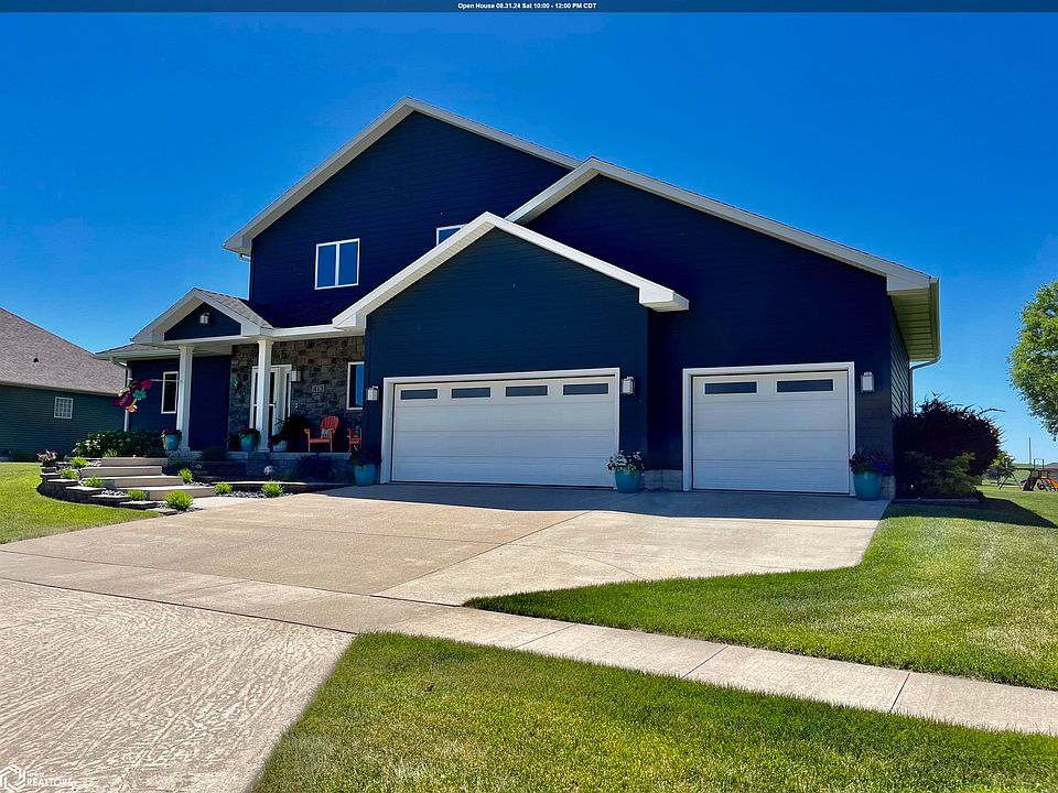 1st image of 413 Lexington Dr