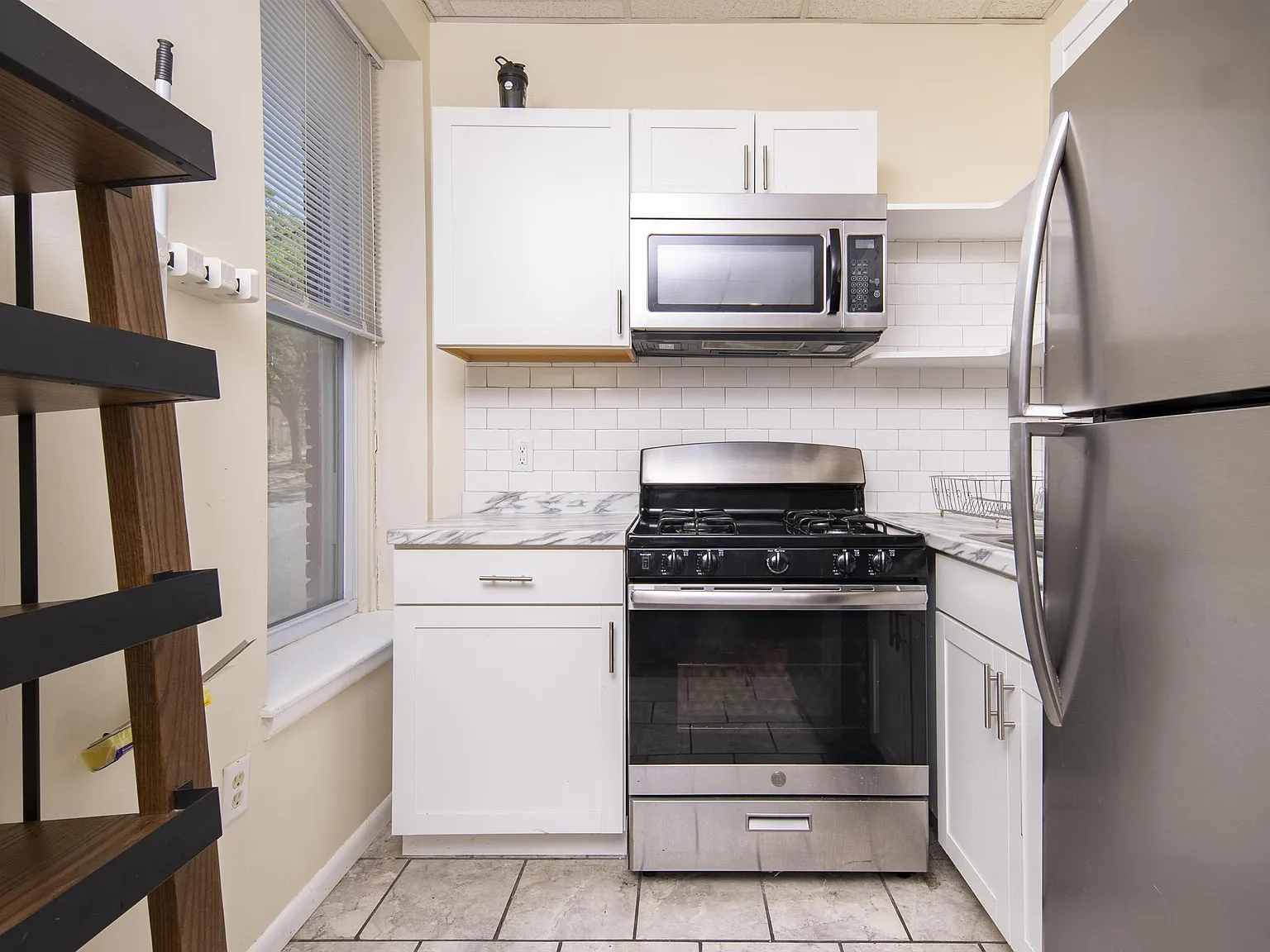 136 9th Street - Unit 2 — Photo 1