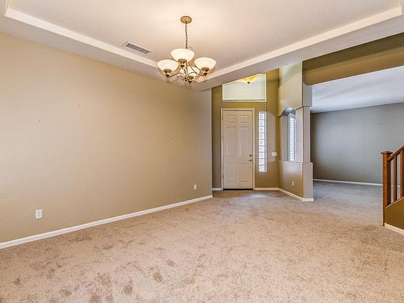 4th image of 473 W Pelican Dr