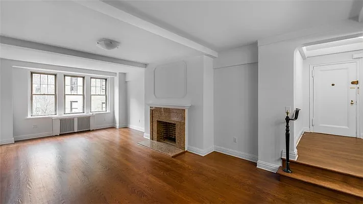 Sold by Fenwick Keats Real Estate | media 23