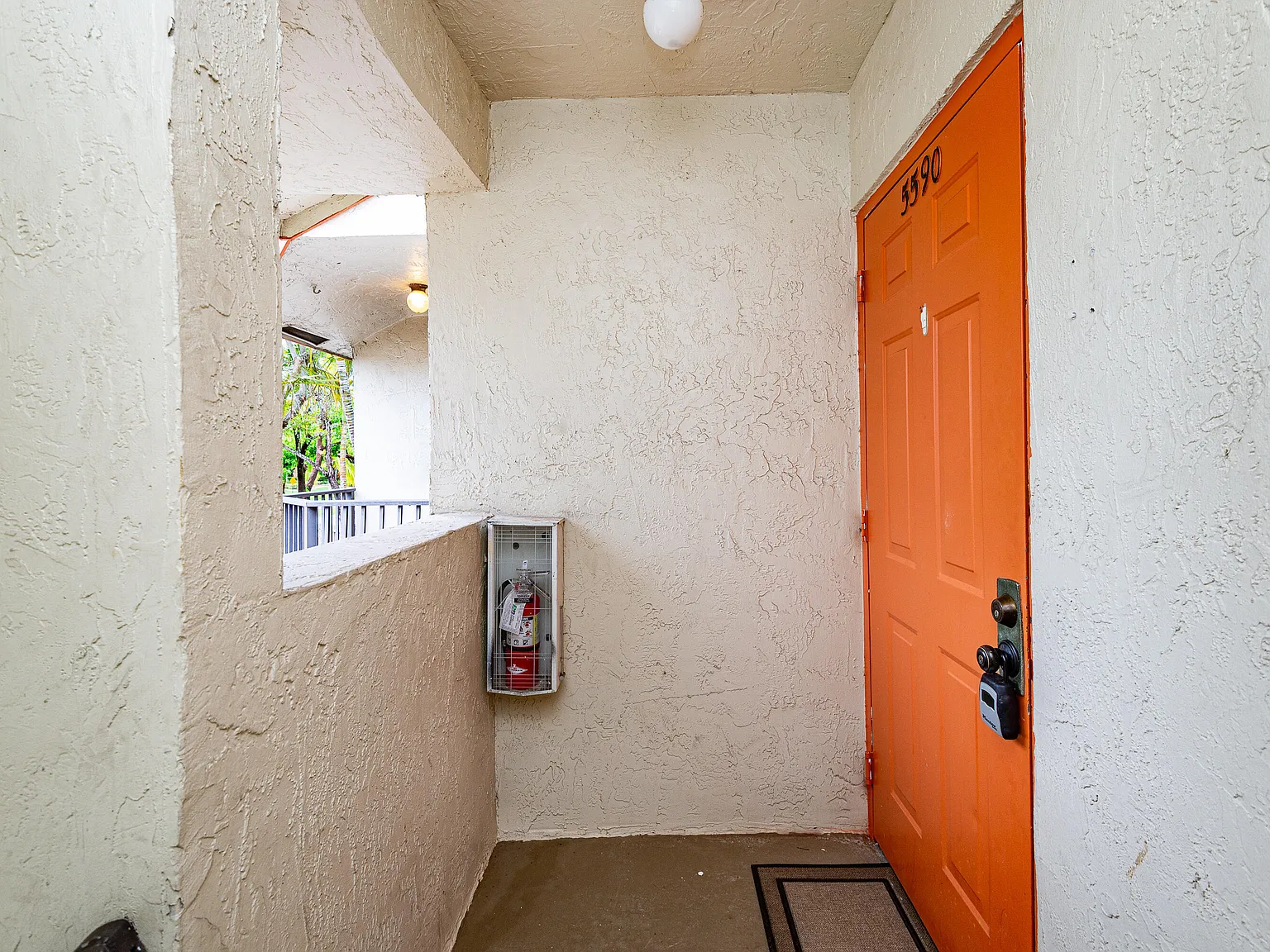 2 bed, 2.0 bath, 860 sqft, $2,200 — Photo 4