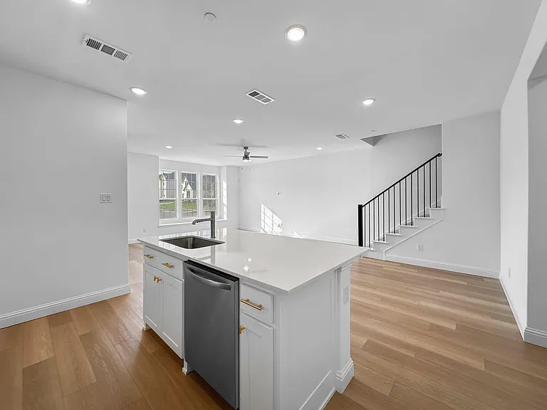 8980 Samara St — Photo 12