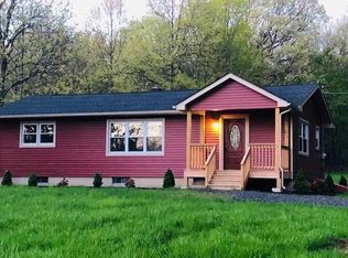 92 Bergerons Rd, Westtown, NY 10998