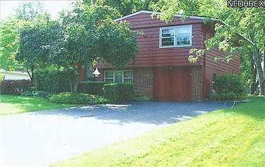 1st image of 8232 Fairhill Dr NE