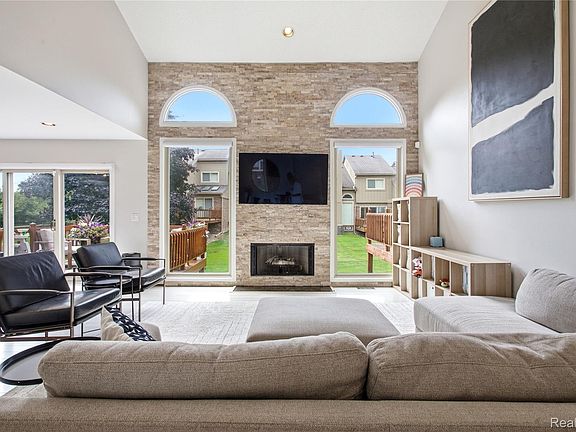 5th image of 6306 Aspen Ridge Blvd