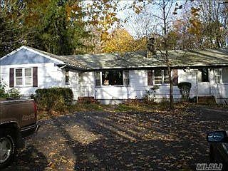 1st image of 957 Hawkins Ave