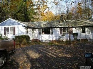 957 Hawkins Ave, Lake Grove, NY 11755