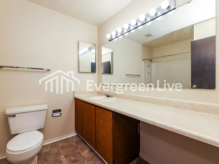 9727 Nettleton Park — Photo 11