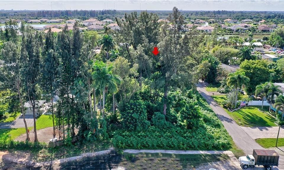 1st image of 4800 SW 55 Terrace