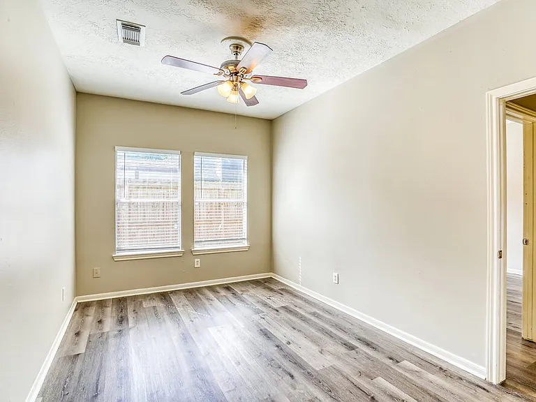 6615 Bluebottle Ln — Photo 13