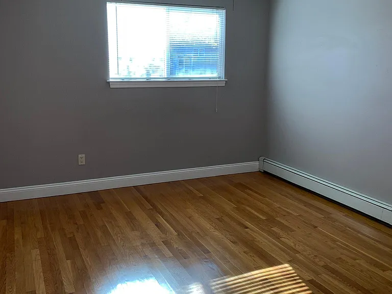 317 7th Ave #6 — Photo 14