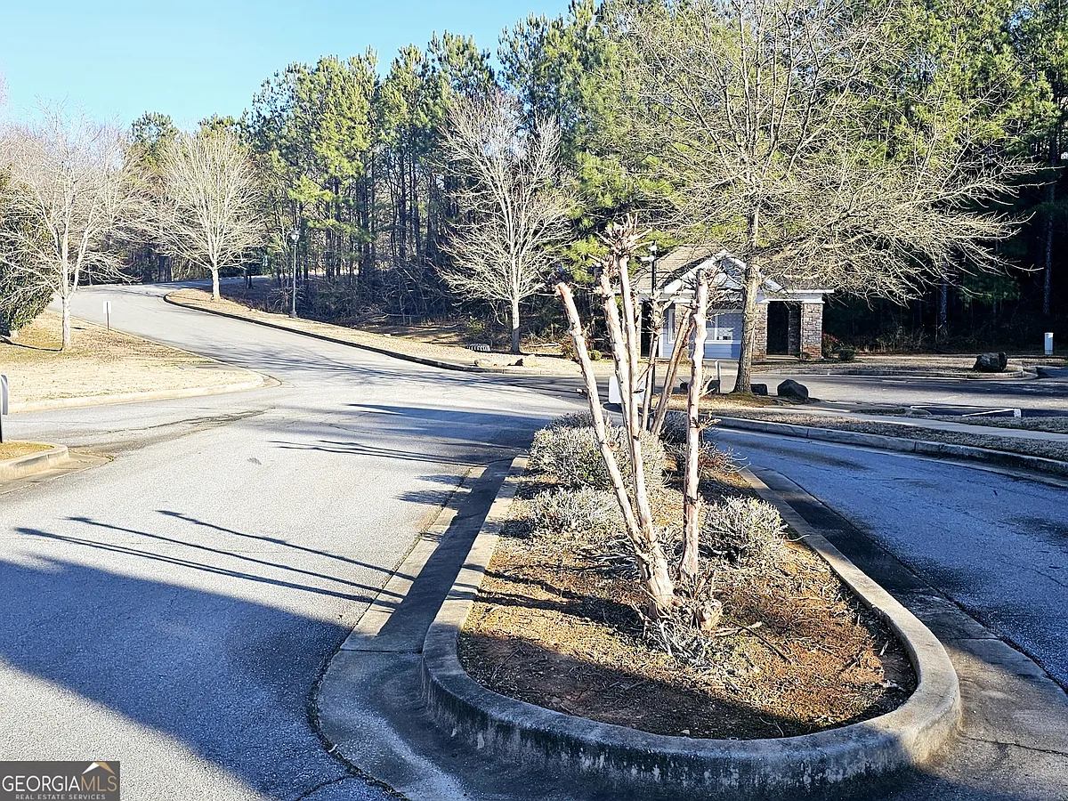Building Photo - 1220 Town Creek Cir #1220