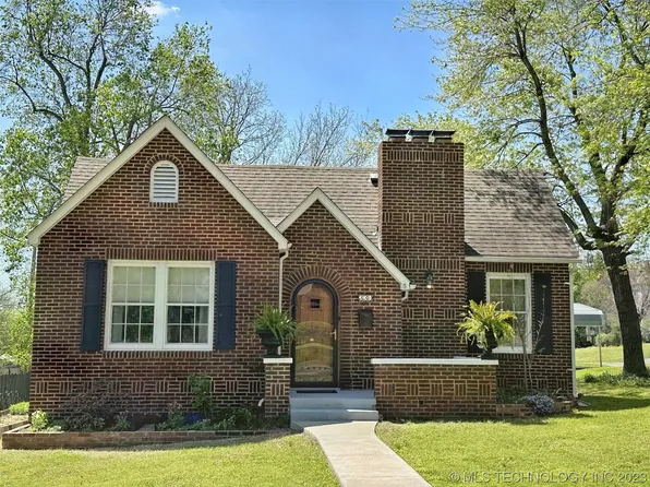 330 W Keetoowah St, Tahlequah, OK 74464