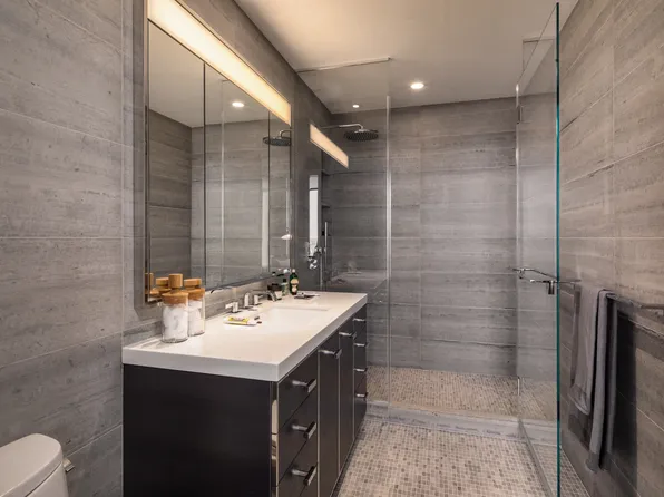 252 South Street image 4 of 15