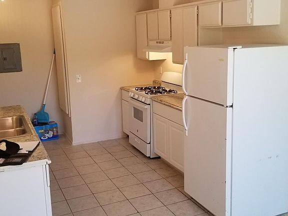 2nd image of 13642 La Mesa Dr #2B