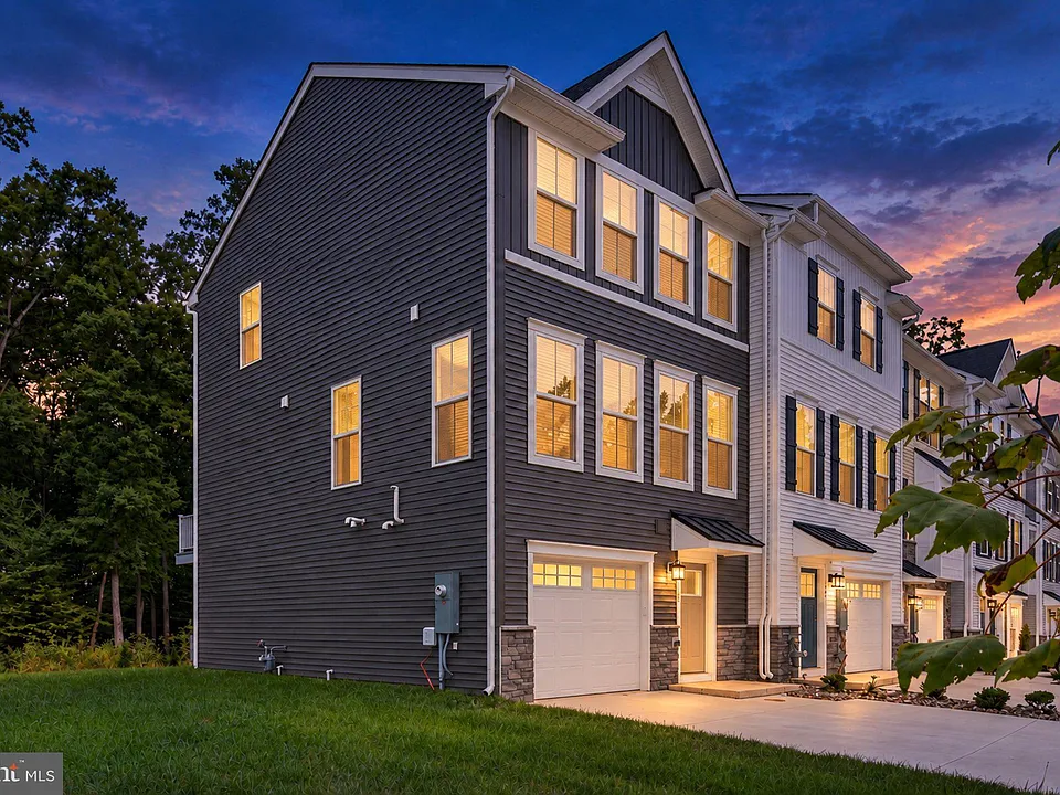1863 Bergerac Ct
