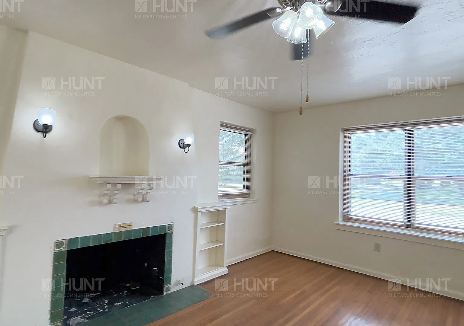 4 bed, 2277 sqft, $1,900 — Photo 2