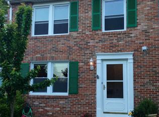 8104 Loving Forest Ct, Springfield, VA 22153