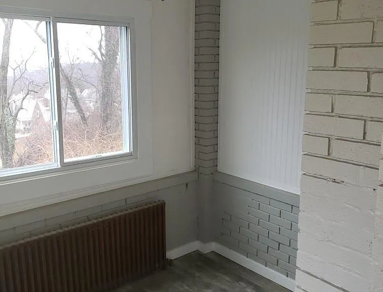 Sun Room / Sitting Area / Mud Room / Separate Dinning Area