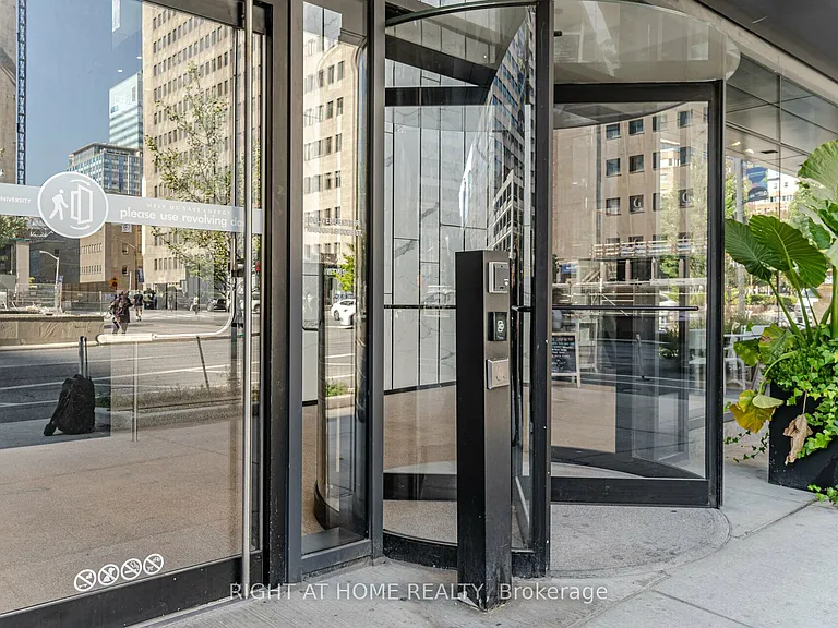488 University Ave S #2507 — Photo 2