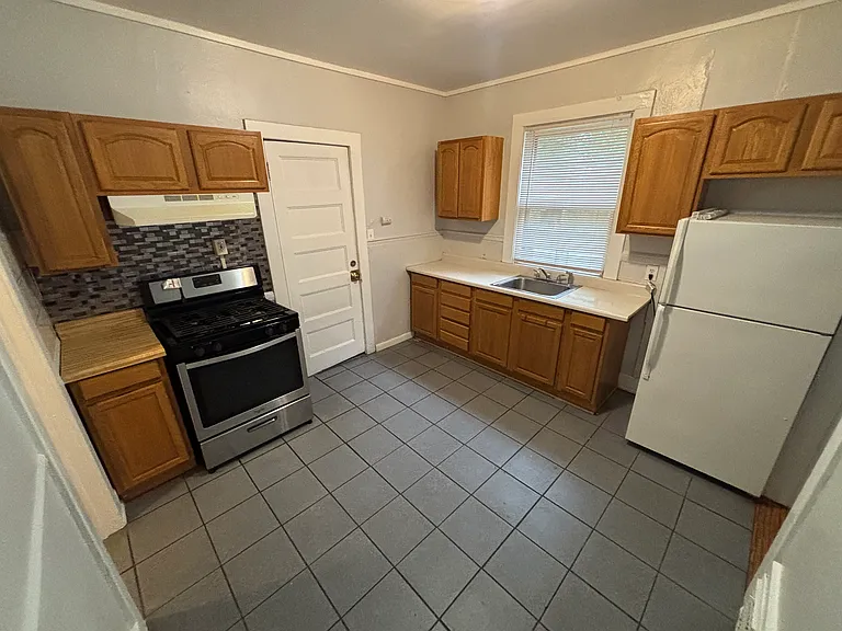 179 Culver Rd #1 — Photo 10