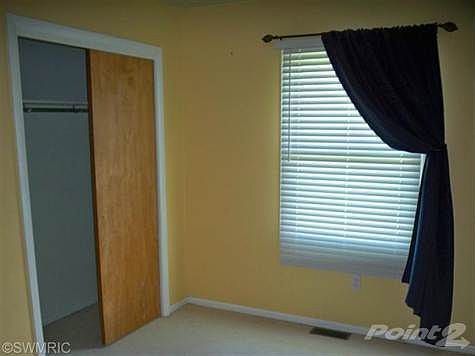 5th image of 8600 Aura St