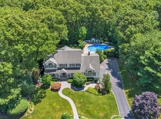 94 Gun Club Rd, Northport, NY 11768