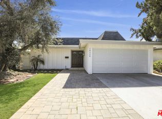 18228 Erwin St, Reseda, CA 91335