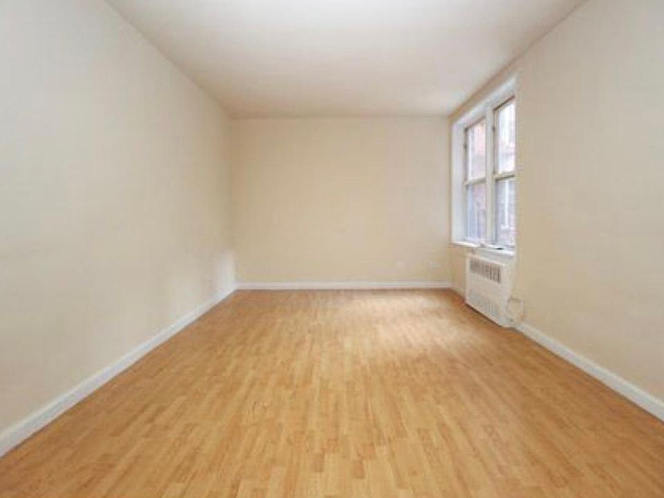 1st image of 3727 147th St #1A