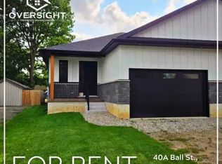 40 Ball St #1A, Tillsonburg, ON N4G2W7