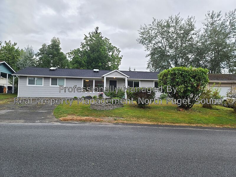 1st image of 725 Hillcrest Dr