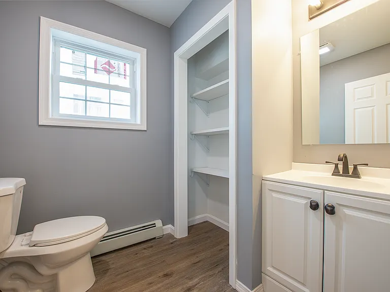 31 Drummond St — Photo 10