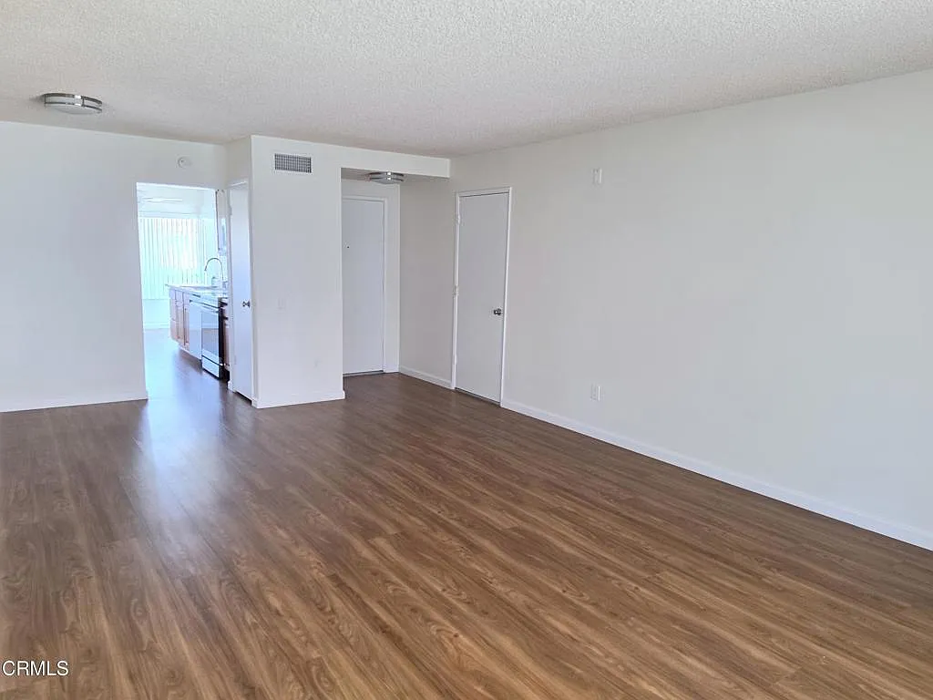 2 bed, 2.0 bath, 1108 sqft, $2,800 — Photo 3
