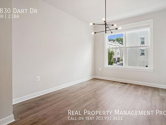5th image of 2830 Dart Dr