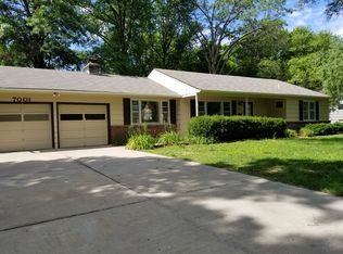 7001 W 65th Ter, Overland Park, KS 66202