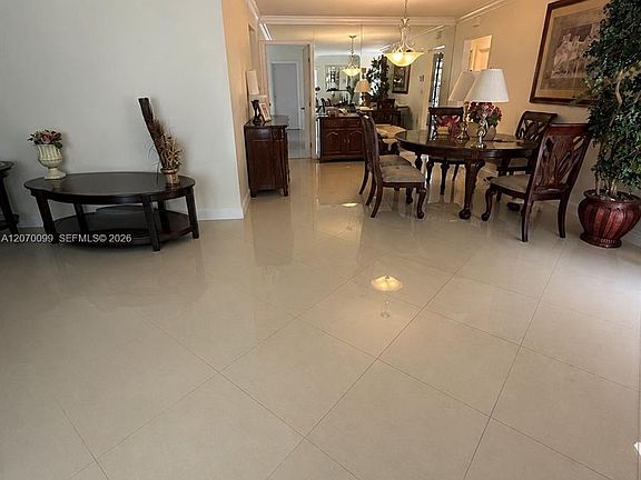 4th image of 1534 SW 22nd Way