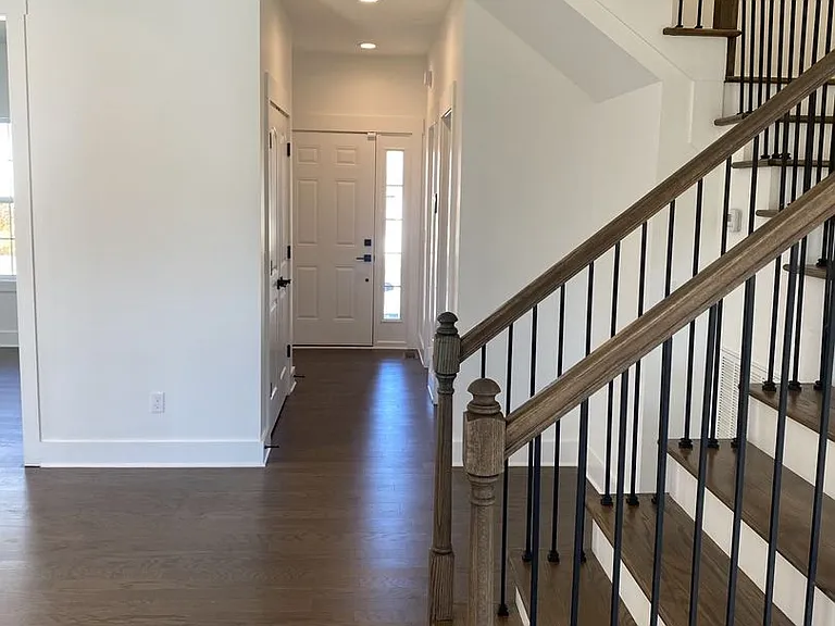 2409 Alameda St — Photo 3