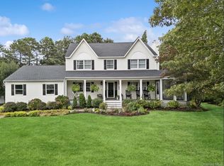 225 Hidden Acres Path, Wading River, NY 11792