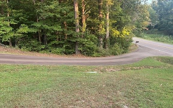5th image of 1792 Highway 136 W