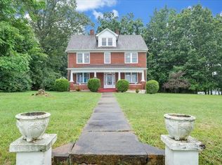 1215 Bunker Hill Loop, Bedford, VA 24523