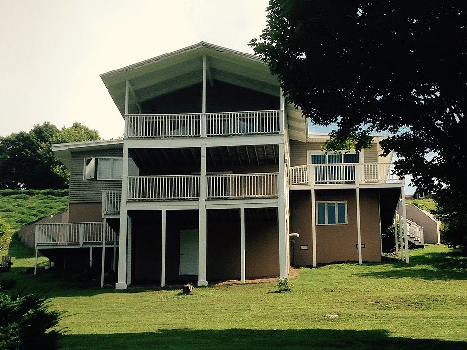 1st image of 619 Mountain Glen Dr