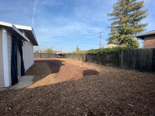 526 N View Ave — Photo 39