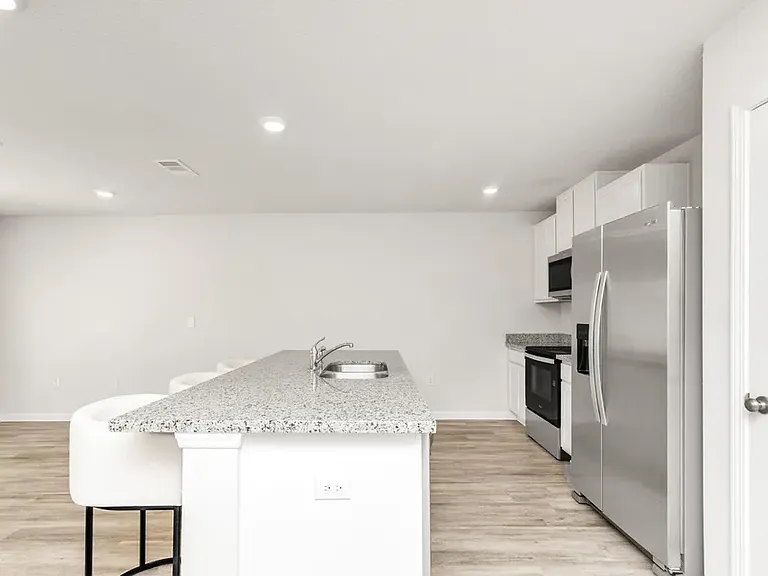 3418 Phoenix Ct — Photo 13
