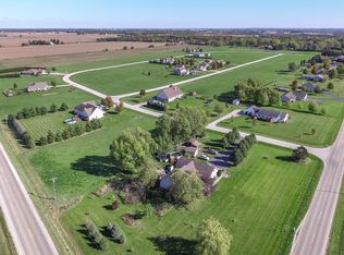 2419 N 4210th Rd, Sheridan, IL 60551