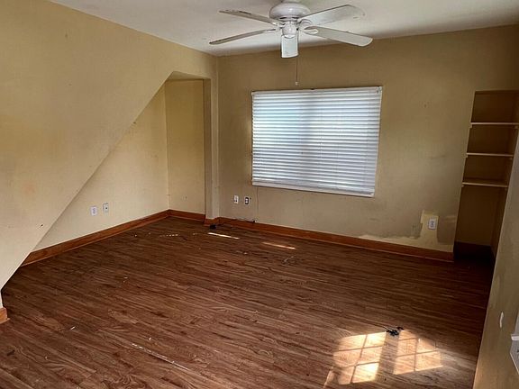 5th image of 223 Fischer Blvd
