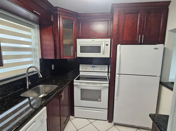 9911 Sandalfoot Boulevard #116, Boca Raton, FL 33428