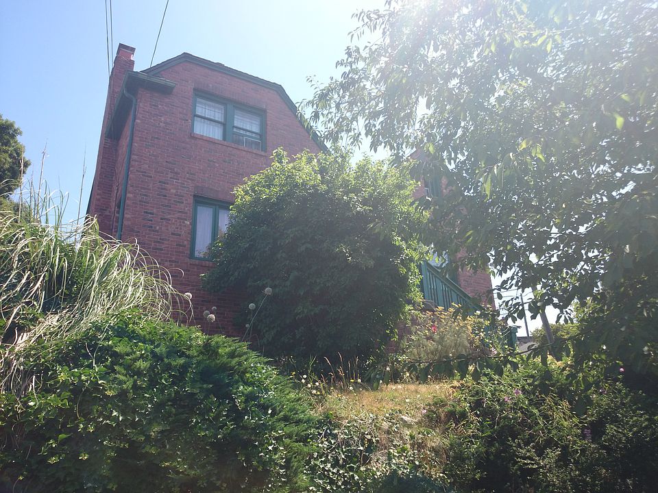 2nd image of 3002 11th Ave W